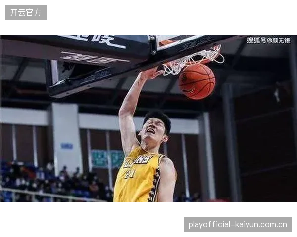 国产顶级内线对决，王哲林与胡金秋的禁区控制力成系列赛胜负手。